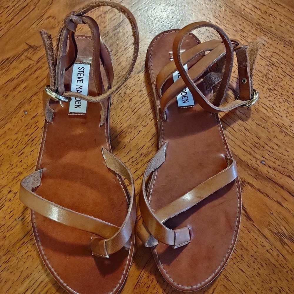 Steve Madden DUSKEE Leather Flat Sandals Size 6.5
